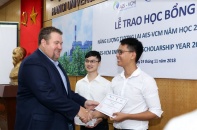 20 sinh viên xuất sắc nhận “Học bổng Năng lượng Tương lai AES-VCM”