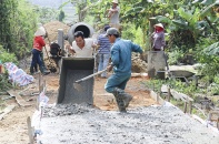 UBND cấp xã được tự phê duyệt dự án đầu tư xây đường giao thông nông thôn?