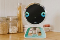 Pillo - Startup chế tạo robot AI nhắc người bệnh uống thuốc đúng giờ