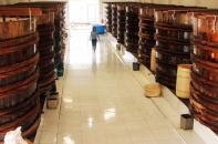 Sự khác biệt giữa nước mắm truyền thống và nước mắm công nghiệp