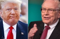 "Bố già" Warren Buffett: Đừng vay tiền như Donald Trump 
