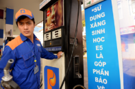 Giá xăng E5 RON 92 giảm "nhỏ giọt" 200 đồng/lít