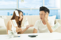 10 dấu hiệu cho thấy bạn đang "vứt tiền qua cửa sổ"