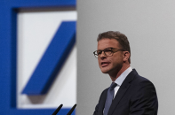 Deutsche Bank: Sa thải 18.000 nhân lực, thành lập "ngân hàng xấu"