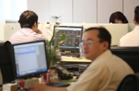 Thị trường chứng khoán: Kỳ vọng sự trở lại của dòng vốn ngoại