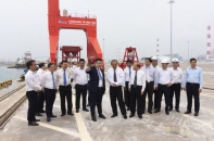 Phó Thủ tướng thường trực Trương Hoà Bình thăm Cảng Quốc tế Vĩnh Tân