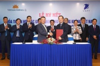 Vietnam Airlines bắt tay với VNPT hướng tới việc trở thành hãng hàng không số
