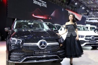 Vietnam Motor Show 2019: Mẫu đẹp - xế sang, gian hàng của Mercedes-Benz hút khách