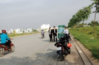 Thịt, rau vào chợ online, bất động sản xuống đường bán dạo