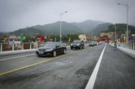 Thông xe kỹ thuật cầu Hòa Bình 3 bắc qua sông Đà