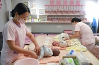 Kinh tế Trung Quốc lung lay sức mạnh vì tỷ lệ sinh suy giảm