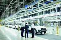 Trình Chính phủ dự án Nghị định về giảm 50% lệ phí trước bạ đối với ô tô sản xuất, lắp ráp trong nước