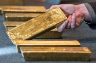 Giá vàng thế giới tăng lên sát 1.800 USD/ounce, cao nhất trong gần 8 năm