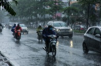 Dự báo thời tiết hôm nay 1/8: Áp thấp có khả năng mạnh lên thành bão gây mưa lớn