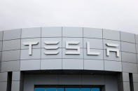 Cổ phiếu Tesla vượt mốc 2.000 USD, vốn hoá thị trường đạt 372 tỷ USD