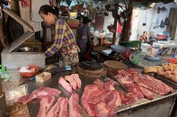 Giá thịt lợn giảm mạnh