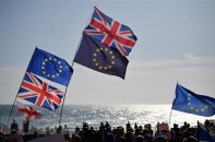 Anh và EU nhất trí bản dự thảo thỏa thuận thương mại lịch sử hậu Brexit