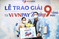 Vợ chồng bác sĩ bất ngờ trúng xế xịn trên ví VNPAY