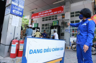 Giá xăng vừa tăng gần 1.000 đồng/lít