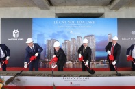 Căn hộ hàng hiệu Grand Marina, Saigon chính thức cất nóc