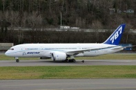 Boeing tạm ngừng bàn giao máy bay 787 Dreamliner do vấn đề kỹ thuật 