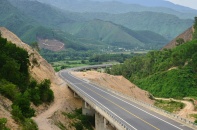 Đầu tư xây dựng 32,5 km cao tốc Hòa Bình - Mộc Châu giai đoạn 1 quy mô 2 làn xe