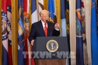 Ông Donald Trump trấn an khi chứng khoán Mỹ "bốc hơi" 5.000 tỷ USD do lo ngại chính sách thuế quan