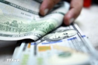 Dự trữ tiền tệ toàn cầu vượt mốc 12.000 tỷ USD