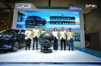 DFSK ra mắt mẫu E5 PLUS phiên bản tay lái bên phải tại Indonesia