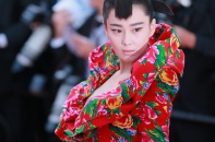 Trương Hinh Dư diện váy "vỏ chăn" lên thảm đỏ Cannes 2015