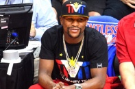 Võ sĩ Mayweather khoe thắng cá độ hơn 800.000 USD
