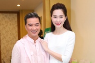 Mr. Đàm tình cảm chụp ảnh cùng Hoa hậu Thu Thảo