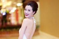 Khánh My táo bạo khoe trọn lưng trần tại sự kiện