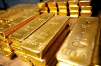 Giá vàng châu Á giảm thấp nhất trong hơn 5 năm qua