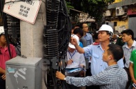 Nhiều sai phạm trong việc lắp đặt đường dây, cáp đi nổi bị phát hiện