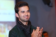 Nam diễn viên chính phim Cô dâu 8 tuổi làm fan Việt mê mẩn