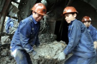 Ngành than tê liệt bởi trận mưa tàn khốc 
