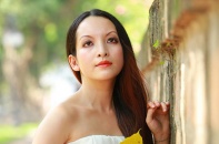 Linh Nga về Việt Nam làm phim đầu tay của mình