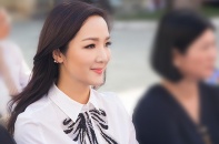 Người đẹp Giáng My cùng bạn bè trao tặng 23 ngôi nhà tình nghĩa