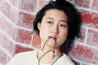 Con rơi của Thành Long: "Tôi không tin vào bất kỳ ai"