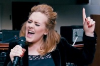Ca sĩ Adele lại gây sốt khi tung ra ca khúc mới "When We Were Young"