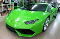 Các đại gia Việt Nam đua sắm siêu xe trong 2015