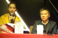 Thu Thảo bật khóc khi đọc cuốn sách do GS Ngô Bảo Châu dịch