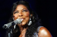 Ca sỹ từng đoạt giải Grammy Natalie Cole qua đời ở tuổi 65