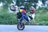 Mãn nhãn với màn biểu diễn của "stunter" Hà Nội