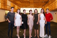Các người đẹp khoe vẻ sexy trong đêm Tech Awards