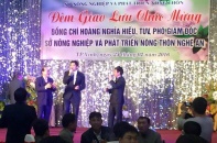 Phó GĐ Sở NN Nghệ An mở tiệc "nhậm chức" hoành tráng: Lỗi do cái "phông"?