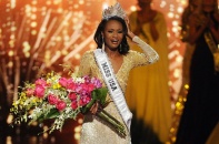 Người đẹp da màu trở thành Hoa hậu Mỹ năm 2016