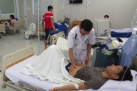 Gần 120 du khách Hà Nội nhập viện cấp cứu vì ngộ độc thực phẩm