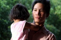 Vì sao người cha bị trao nhầm con chưa chịu đổi lại?